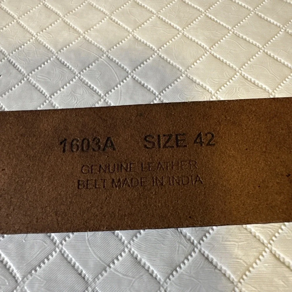 Brown Genuine Leather Belt‎ - Men's Size 42 Preowned Dress Casual
